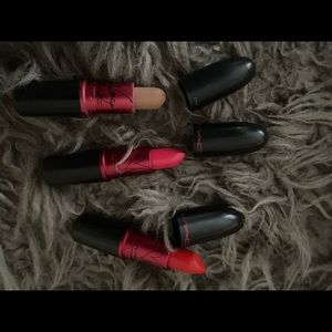 MAC Viva Glam Lipsticks Lady Miley Cyrus 1 and 2